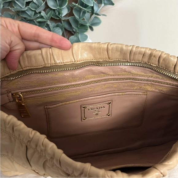 Authentic Large Prada Nappa Gaufre Clutch - Picture 8 of 9